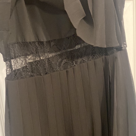 Slit leg BCBGENERATION DRESS - Picture 5 of 7